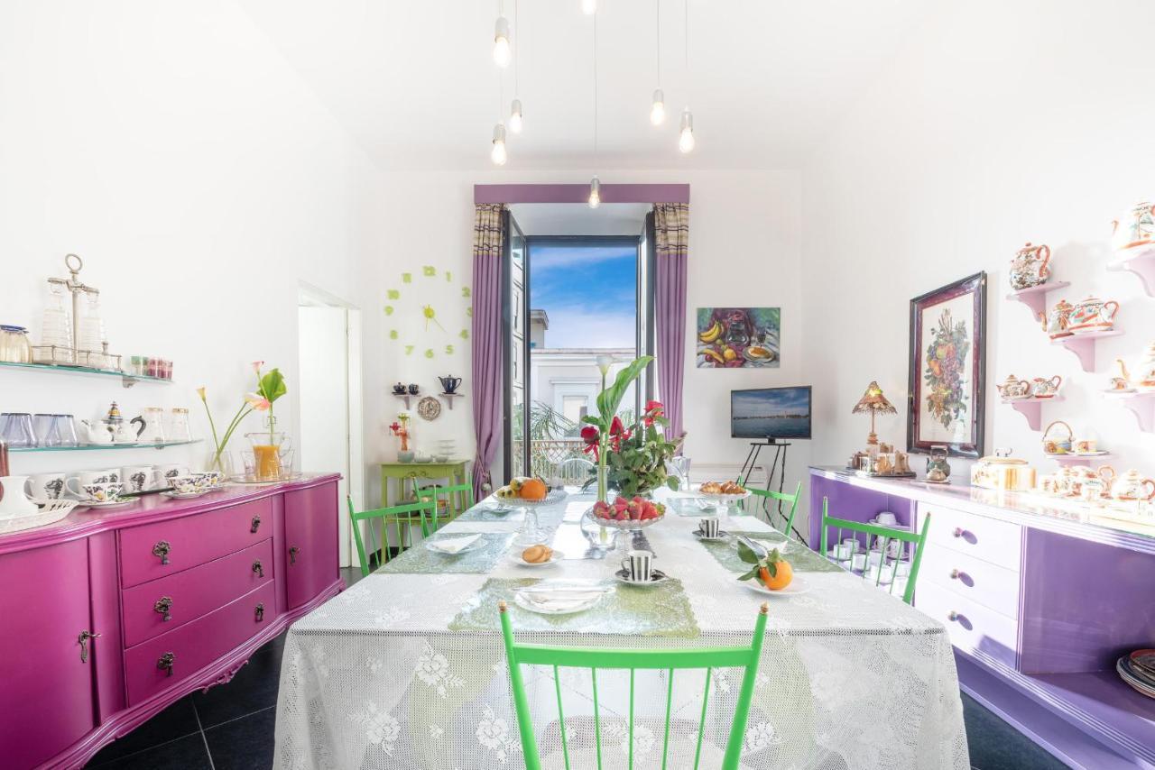Maria Vittoria Charming Rooms And Apartments Brindisi Exterior photo