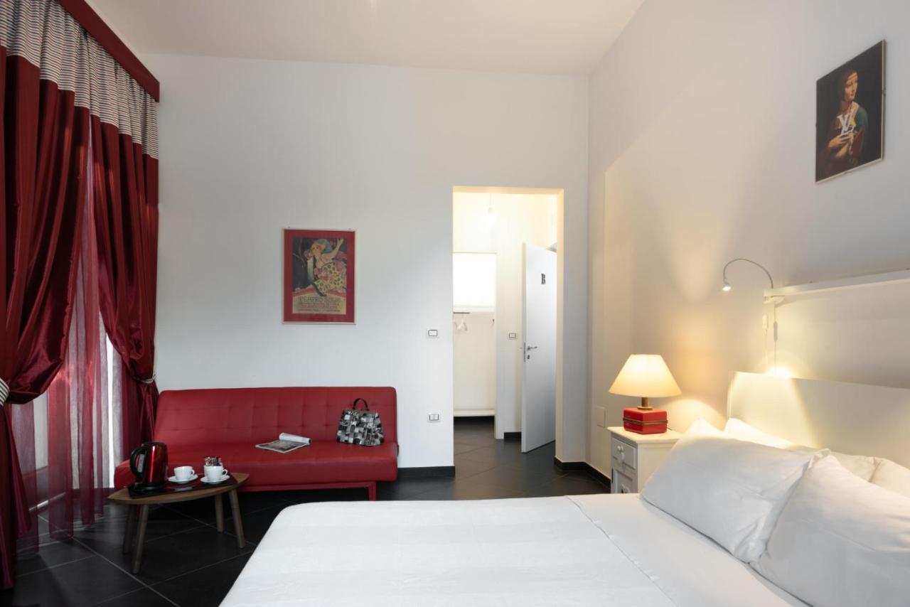 Maria Vittoria Charming Rooms And Apartments Brindisi Exterior photo