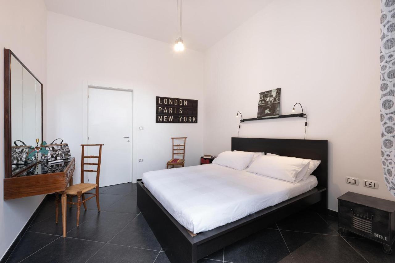 Maria Vittoria Charming Rooms And Apartments Brindisi Exterior photo
