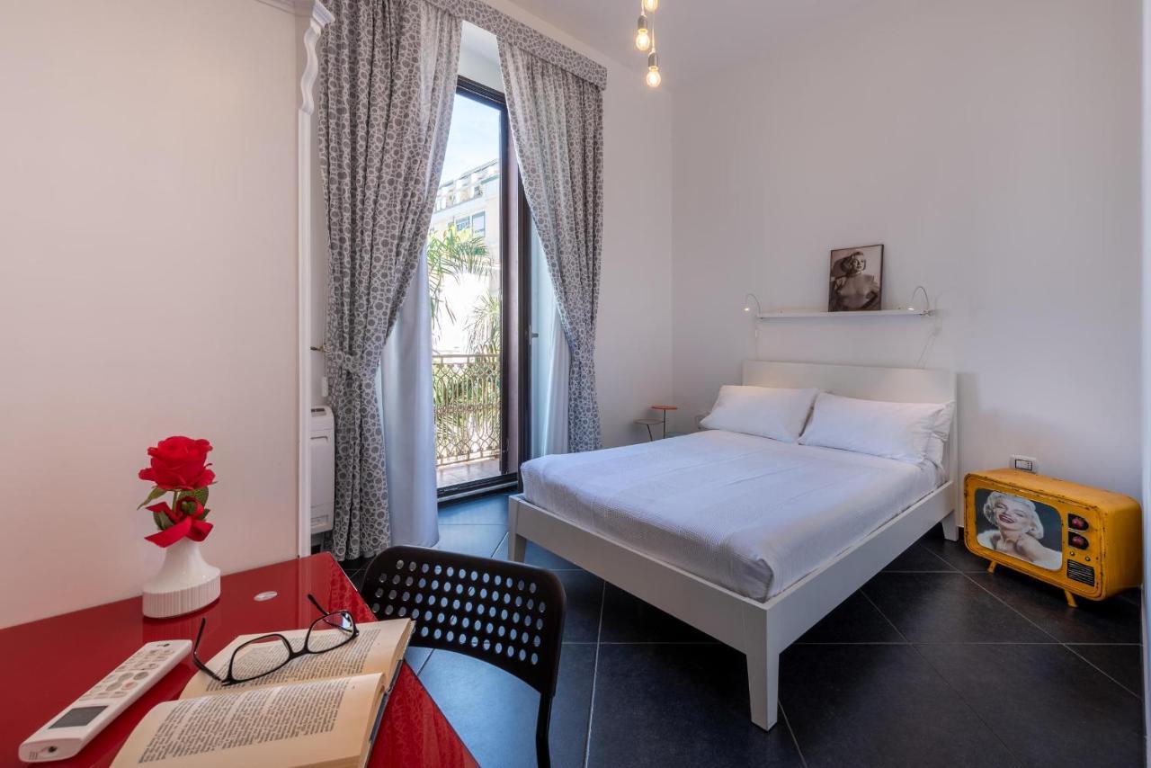 Maria Vittoria Charming Rooms And Apartments Brindisi Exterior photo