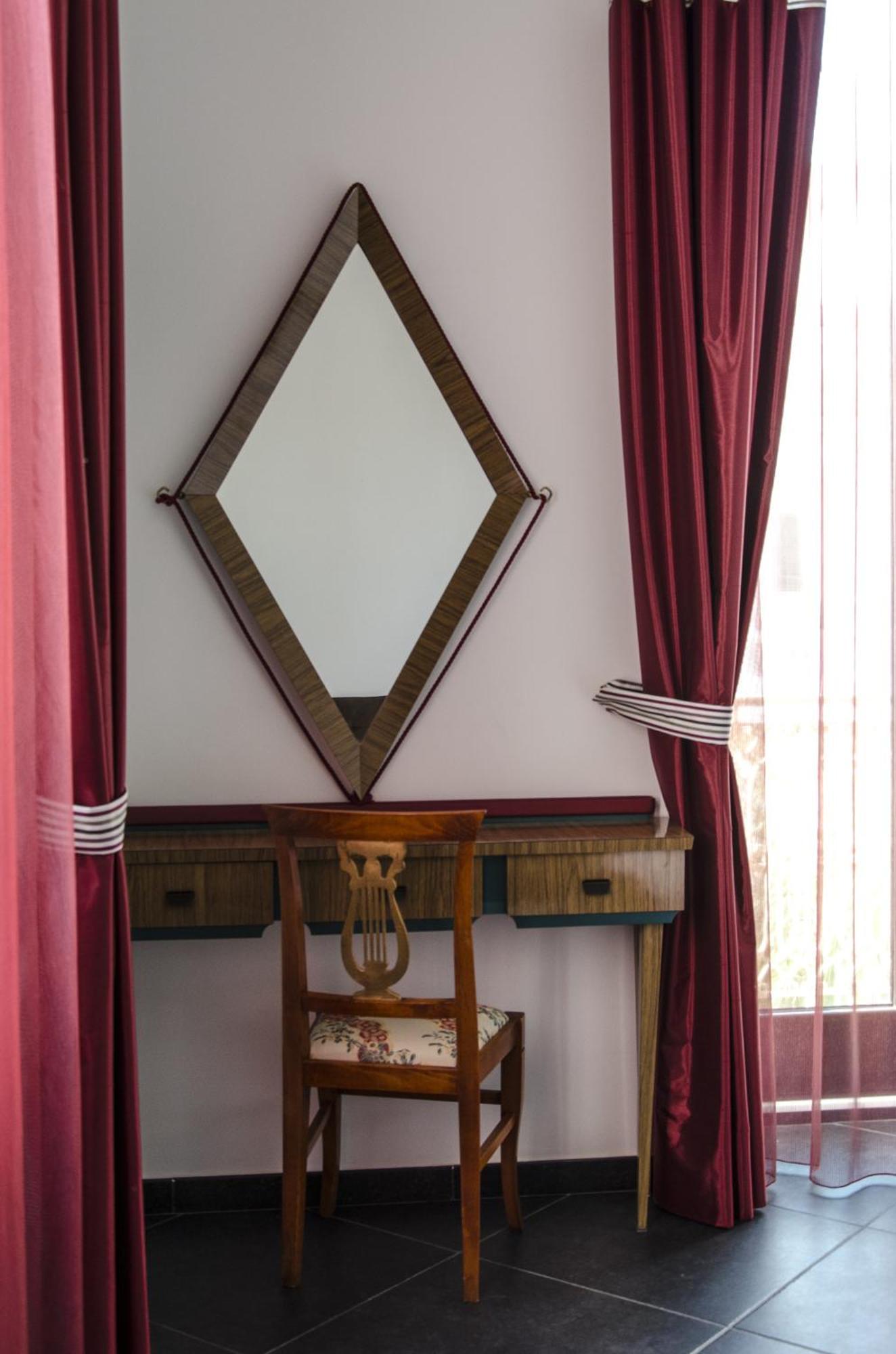 Maria Vittoria Charming Rooms And Apartments Brindisi Room photo