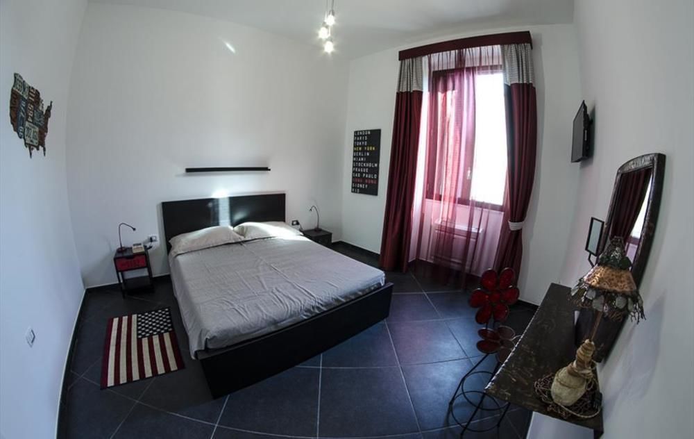 Maria Vittoria Charming Rooms And Apartments Brindisi Exterior photo