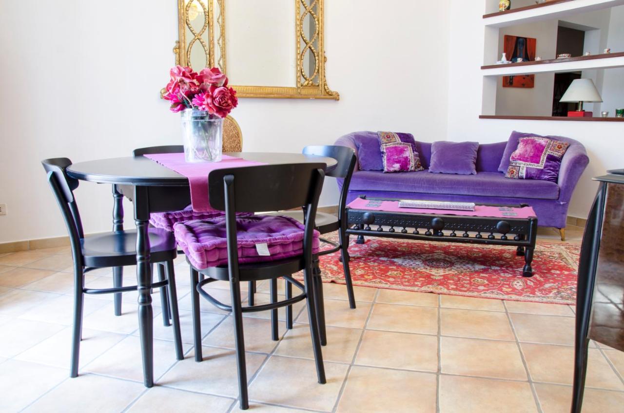 Maria Vittoria Charming Rooms And Apartments Brindisi Exterior photo